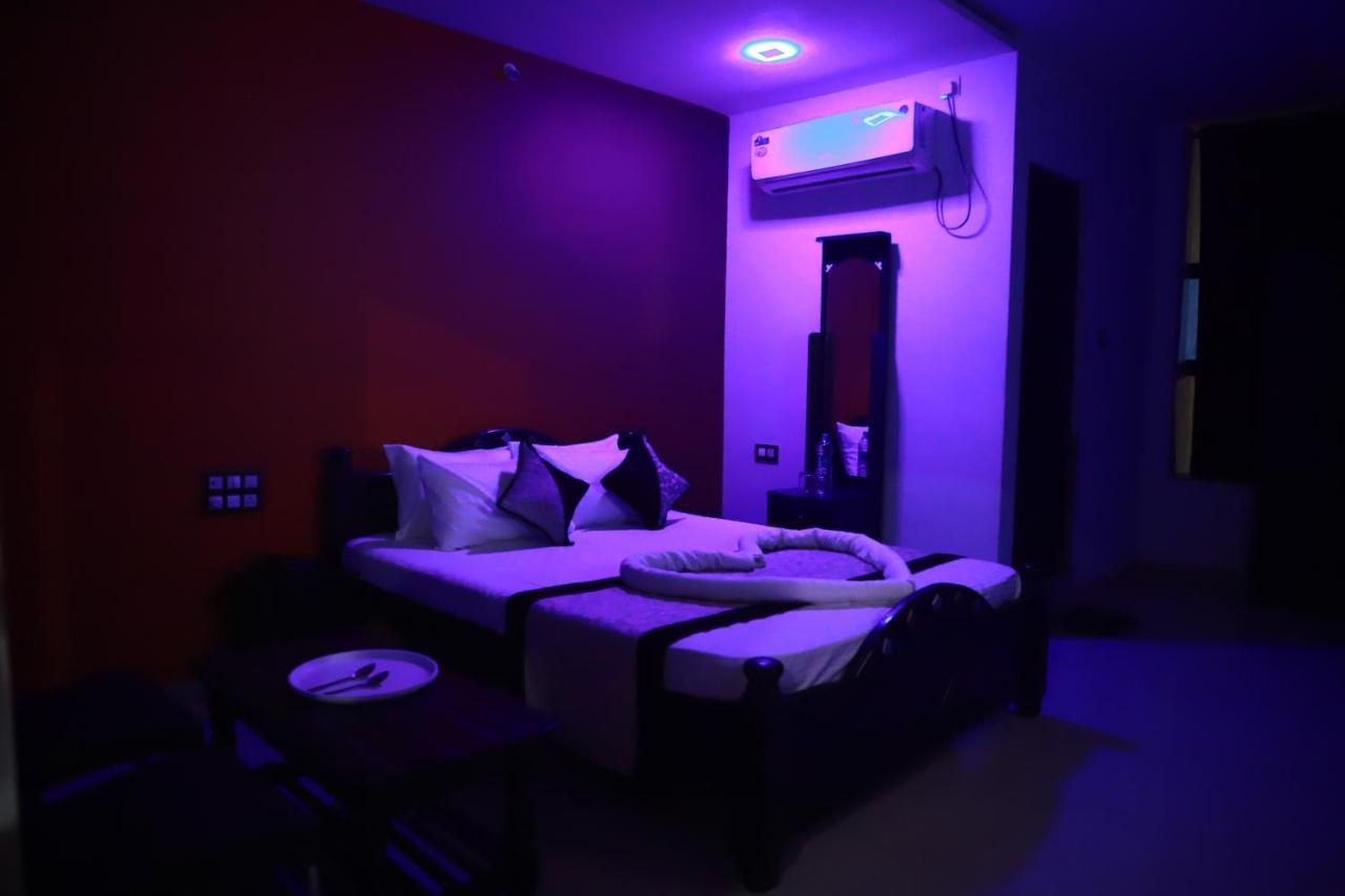 Megha Residency Hotel Haveri Exterior photo